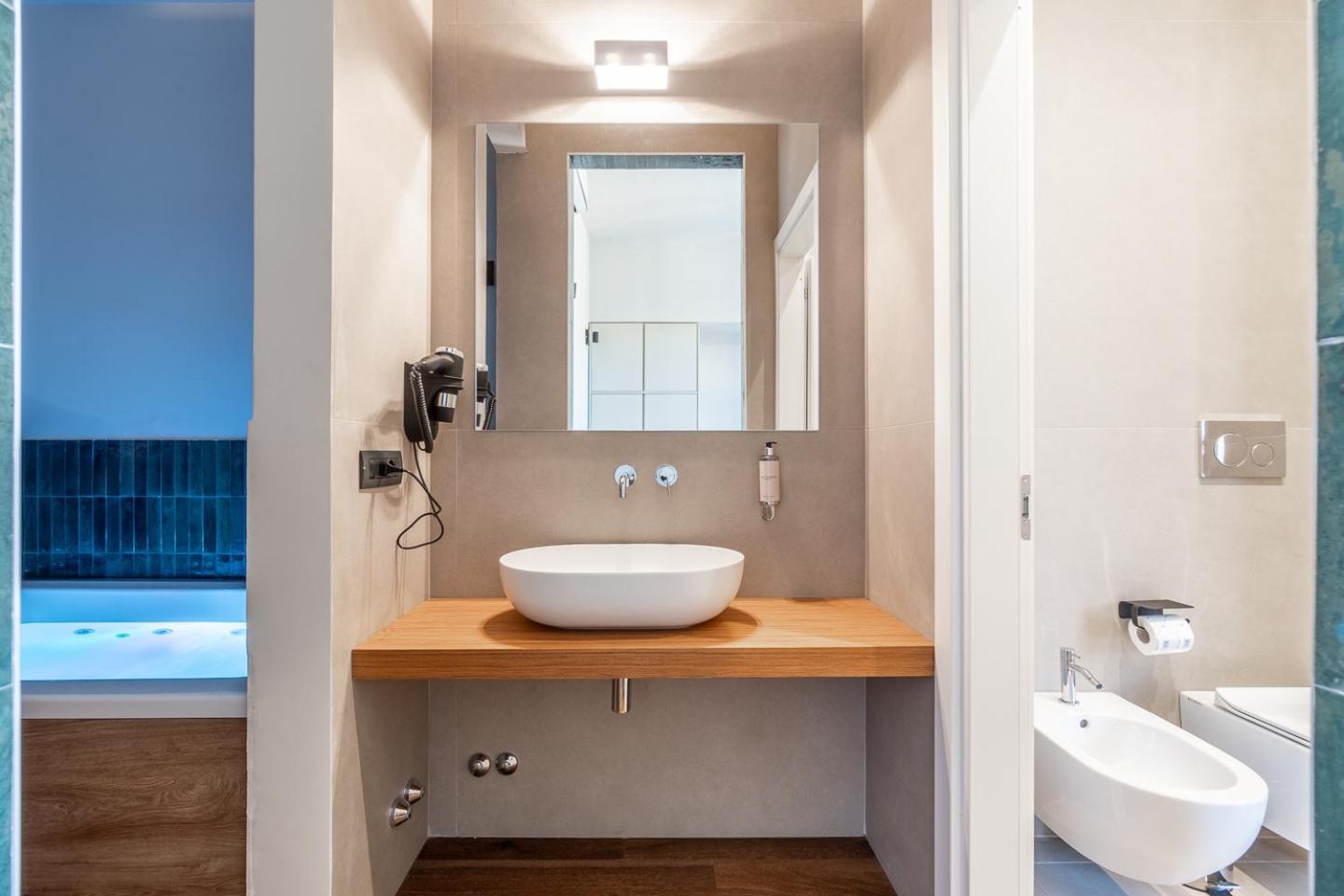 Palazzo Italia Suites Бари Экстерьер фото
